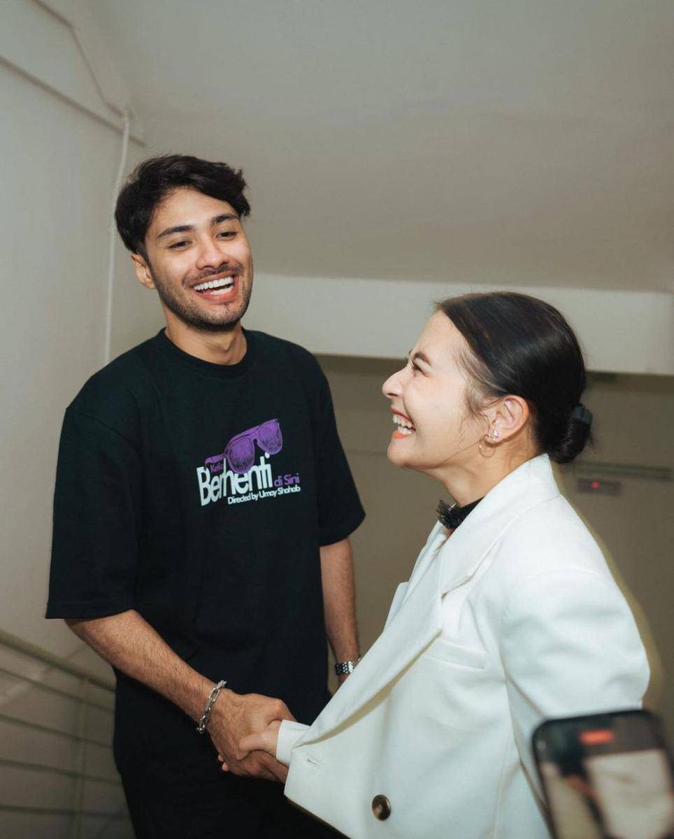 potret Prilly Latuconsina promosi film di Malaysia (instagram.com/prillylatuconsina96)