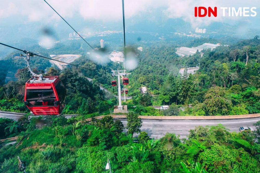 Naik gondola di Genting Highlands Malaysia (IDN Times/Reza Iqbal)