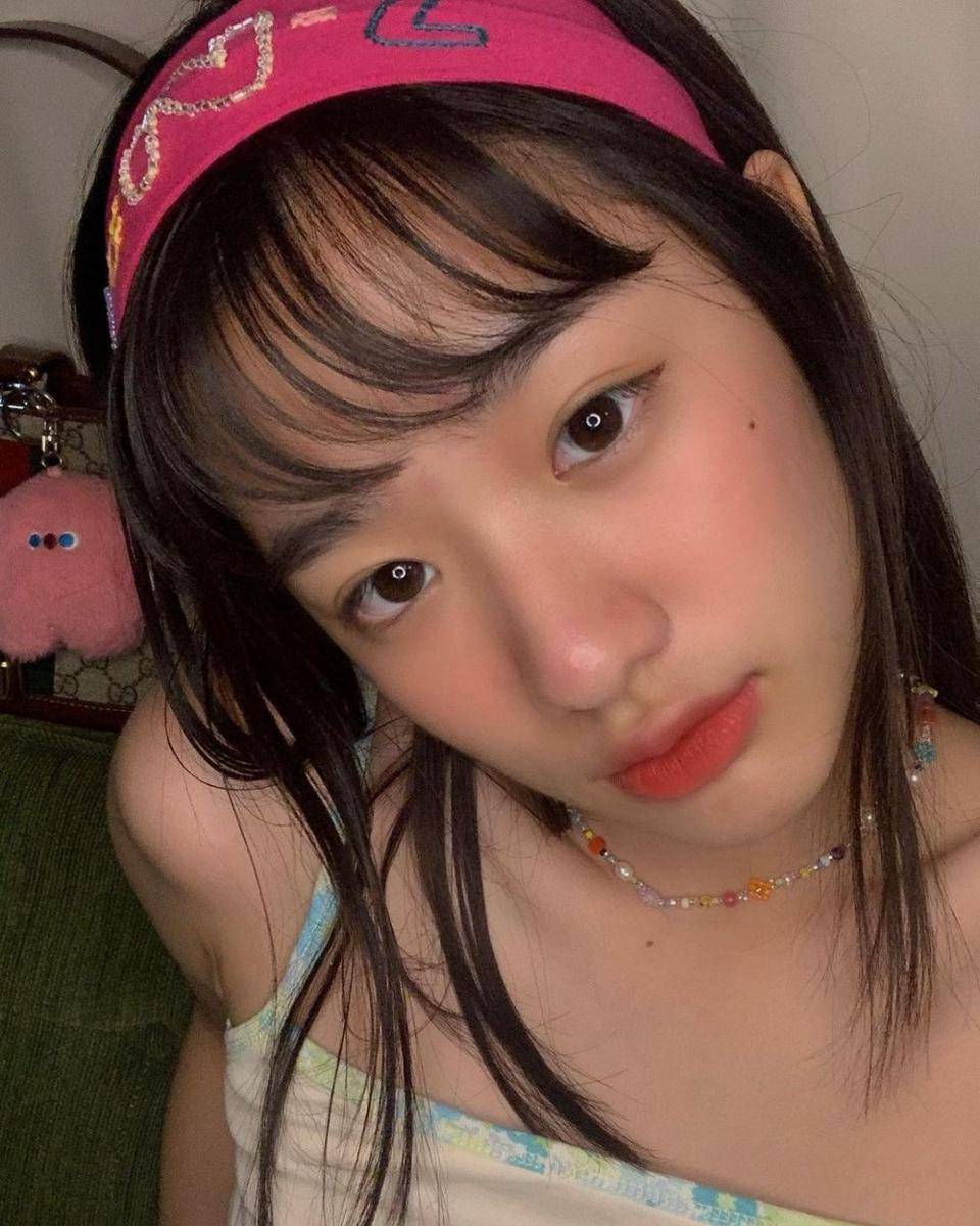 cute hairstyle ala Tu Tontawan (instagram.com/tontawan)