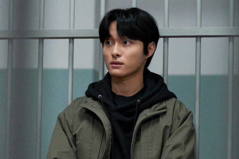 Yoon Chan Young di drama Korea Delivery Man (twitter.com/channel_ENA)