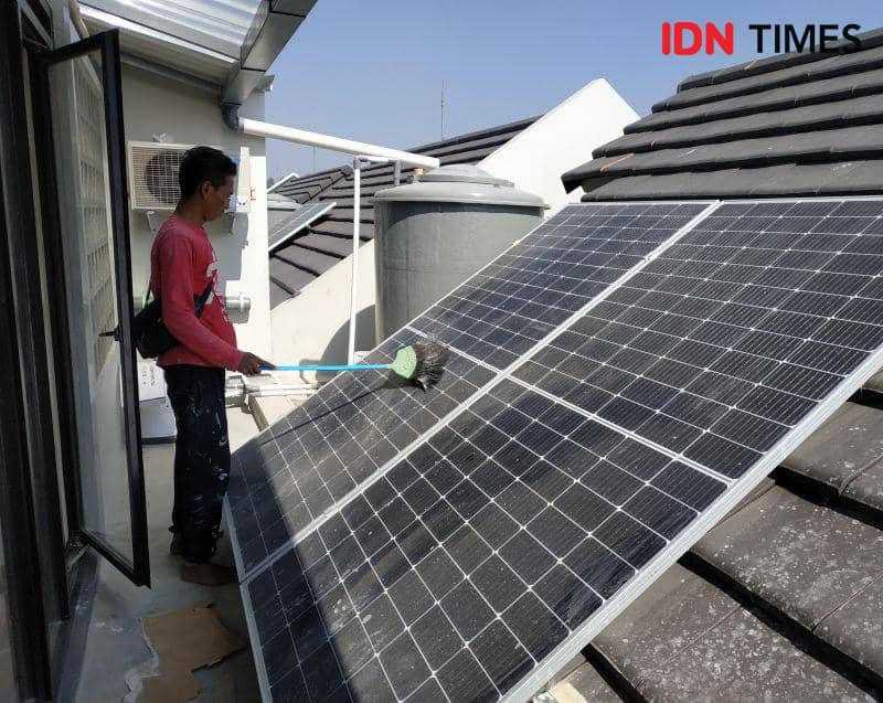 PLTS Atap di Perumahan.    Debbie Sutrisno/IDN Times
