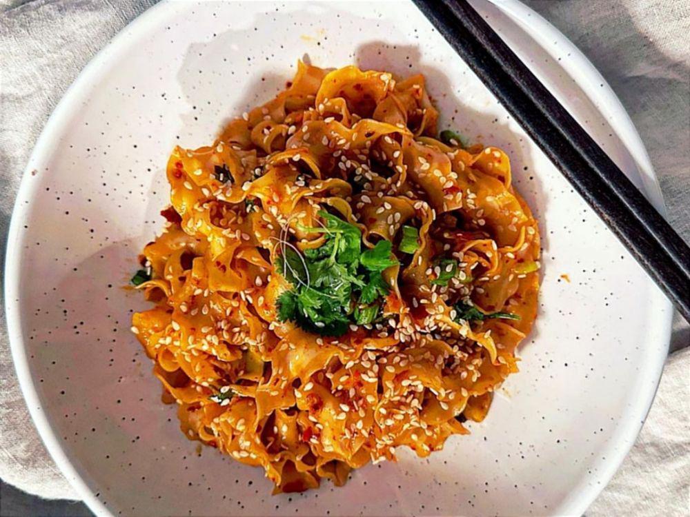 Resep Kwetiau Chili Oil ala Singapura, Pedas dan Gurihnya Mantap!