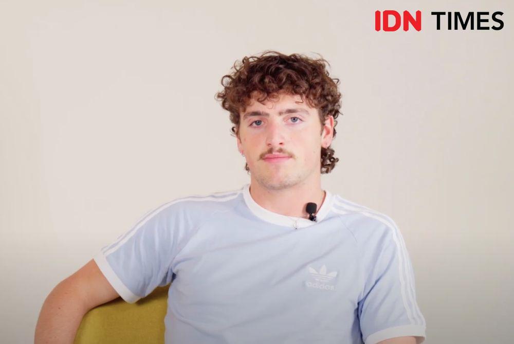 Wawancara Benson Boone soal Lagunya yang Viral hingga Gak Suka Durian