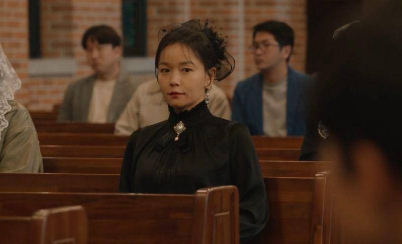Jung Woon Sun di drama Korea Lies Hidden in My Garden (dok. Prime Video/Lies Hidden in My Garden)