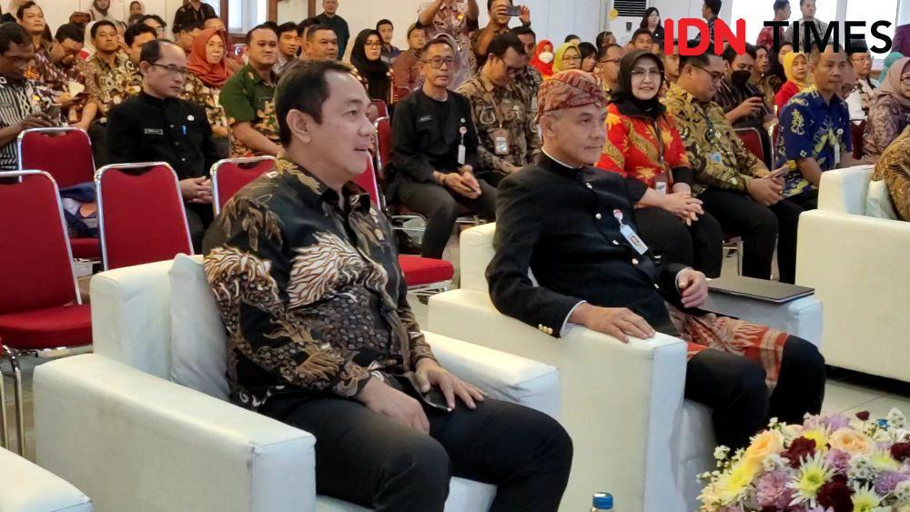 Gibran Absen saat Ganjar dan Hendrar Prihadi Ada di Balaikota Solo