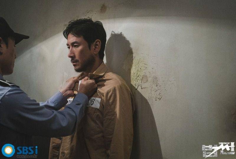 Lee Sun Kyun di drama Korea Payback: Money and Power (dok. SBS/Payback: Money and Power)