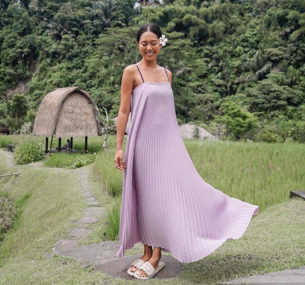 ragam dress Maria Rahajeng (instagram.com/mariarahajeng)