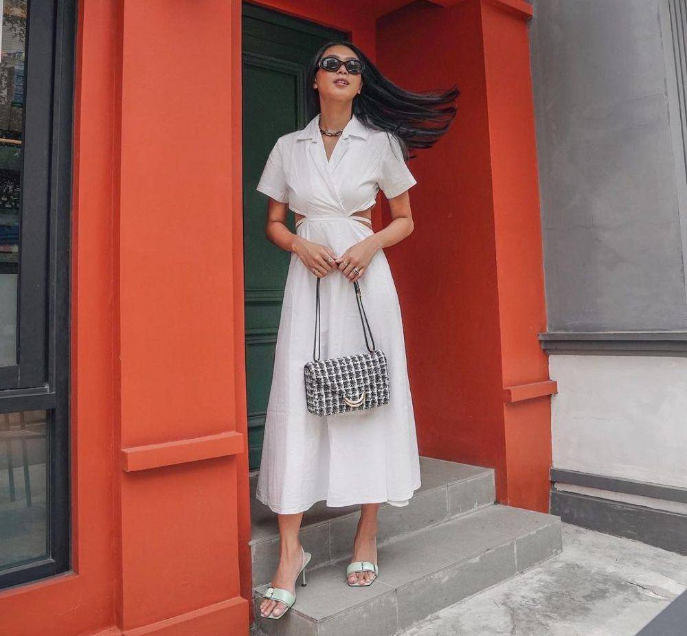 ragam dress Maria Rahajeng (instagram.com/mariarahajeng)