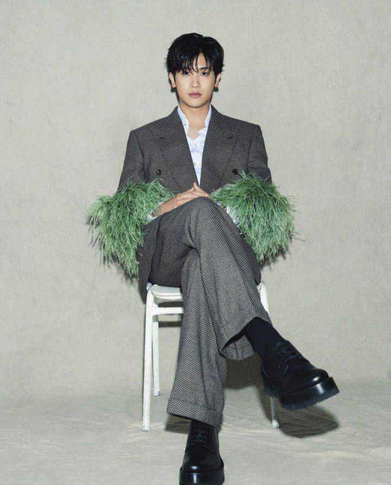 potret Park Hyung Sik (instagram.com/phs1116)