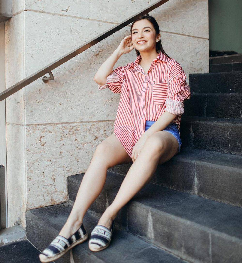 ide gaya casual Chelsea Olivia (instagram.com/chelseaoliviaa)