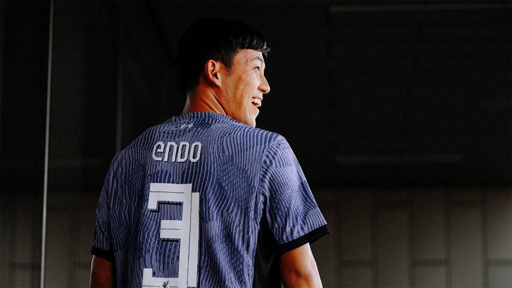 Wataru Endo (liverpoolfc.com)