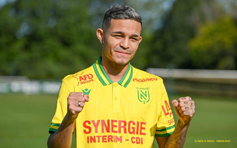 Adson (fcnantes.com)