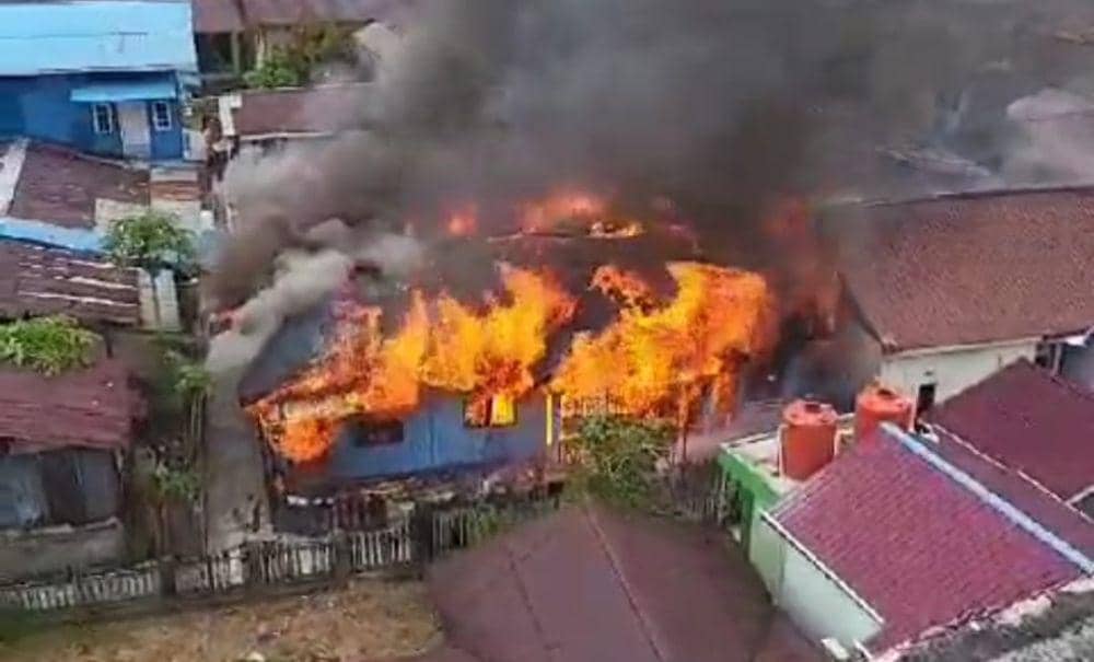 Kebakaran di Balikpapan (IDN Times/Hilmansyah)