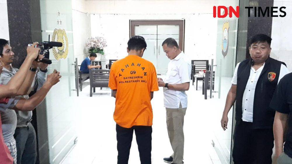 Sayid alias Wahyu (47), pelaku penipuan dan penggelapan belasan unit ponsel milik siswa SMA di Makassar. (Dahrul Amri/IDN Times Sulsel)