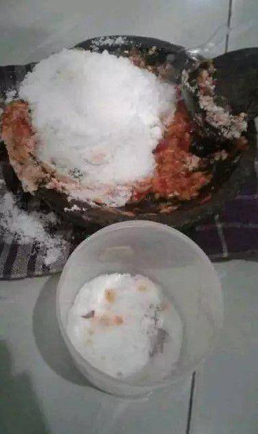 momen apes makanan tumpah (izismile.com)