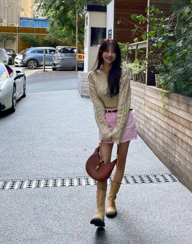 Mijoo Lovelyz (instagram.com/queen.chu_s)