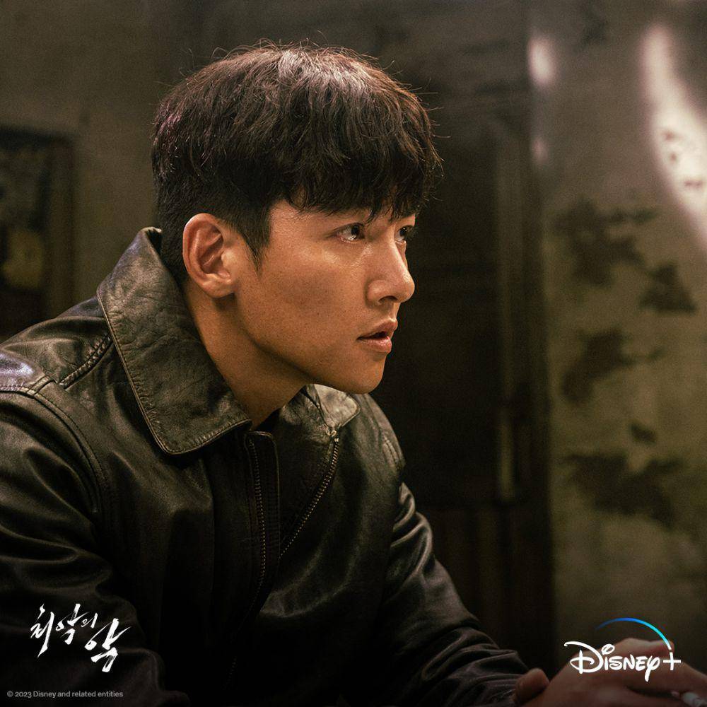 cuplikan Ji Chang Wook di drakor The Worst of Evil (instagram.com/disneypluskr)