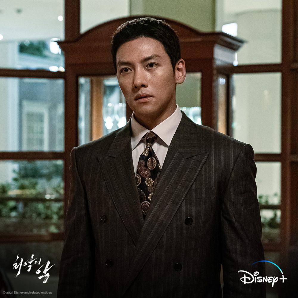 cuplikan Ji Chang Wook di drakor The Worst of Evil (instagram.com/disneypluskr)