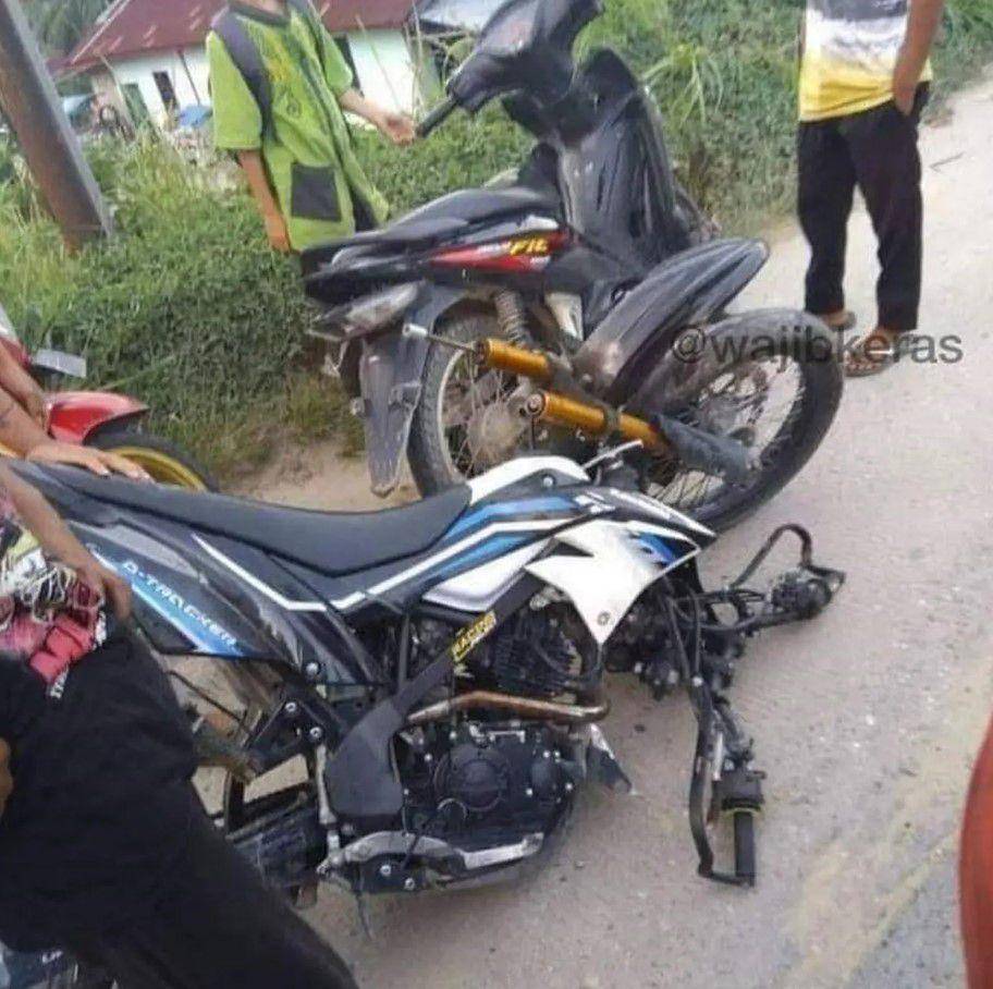motor rangka patah kocak (instagram.com/wajibkeras)