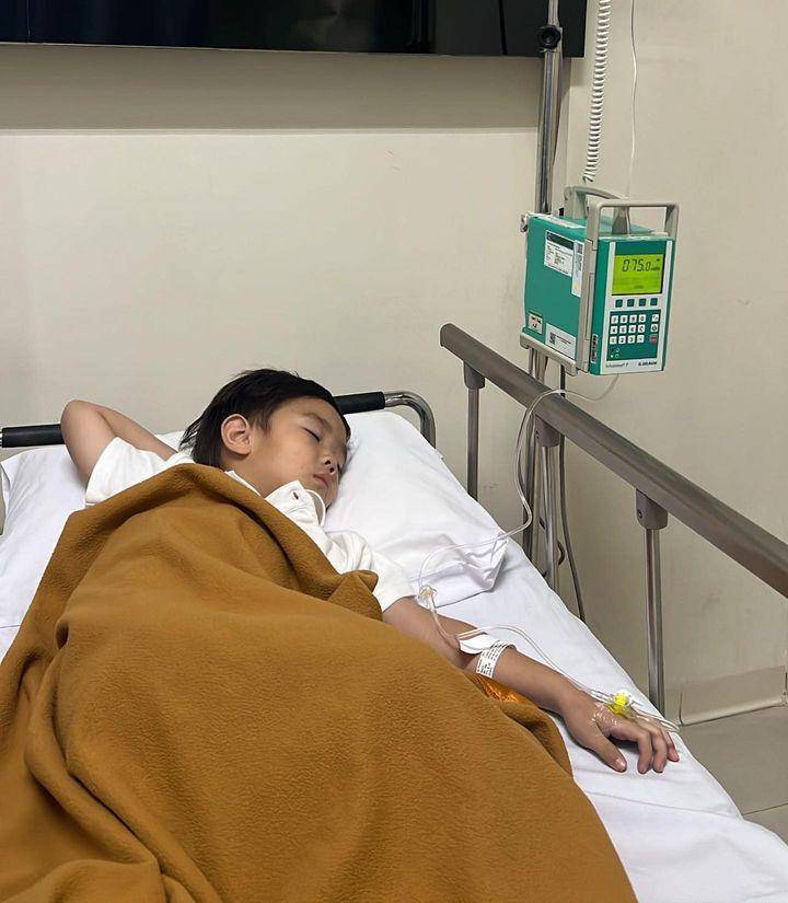 anak Bella Shofie jatuh di sekolah (Instagram.com/bellashofie_rigan)