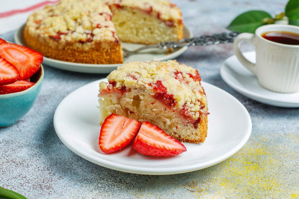 Resep Mudah Strawberry Soft Cake, Lembut dan Lumer di Mulut