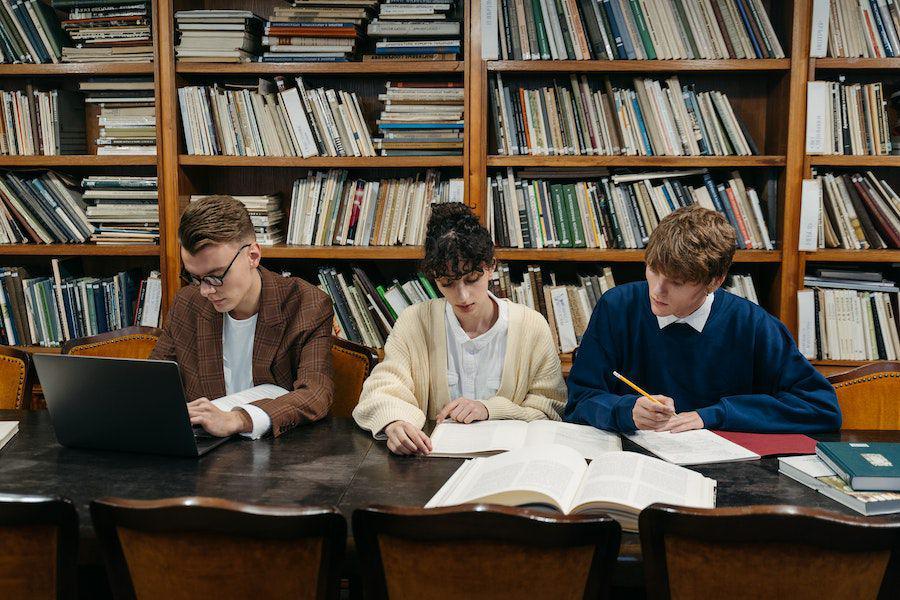 5 Tips Survive di Semester Pertama Organisasi Perkuliahan, Harus Kuat!