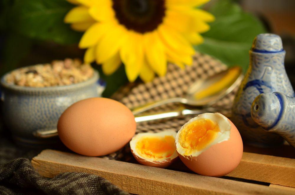 5 Tips Mengetahui Telur Rebus Sudah Matang Sempurna