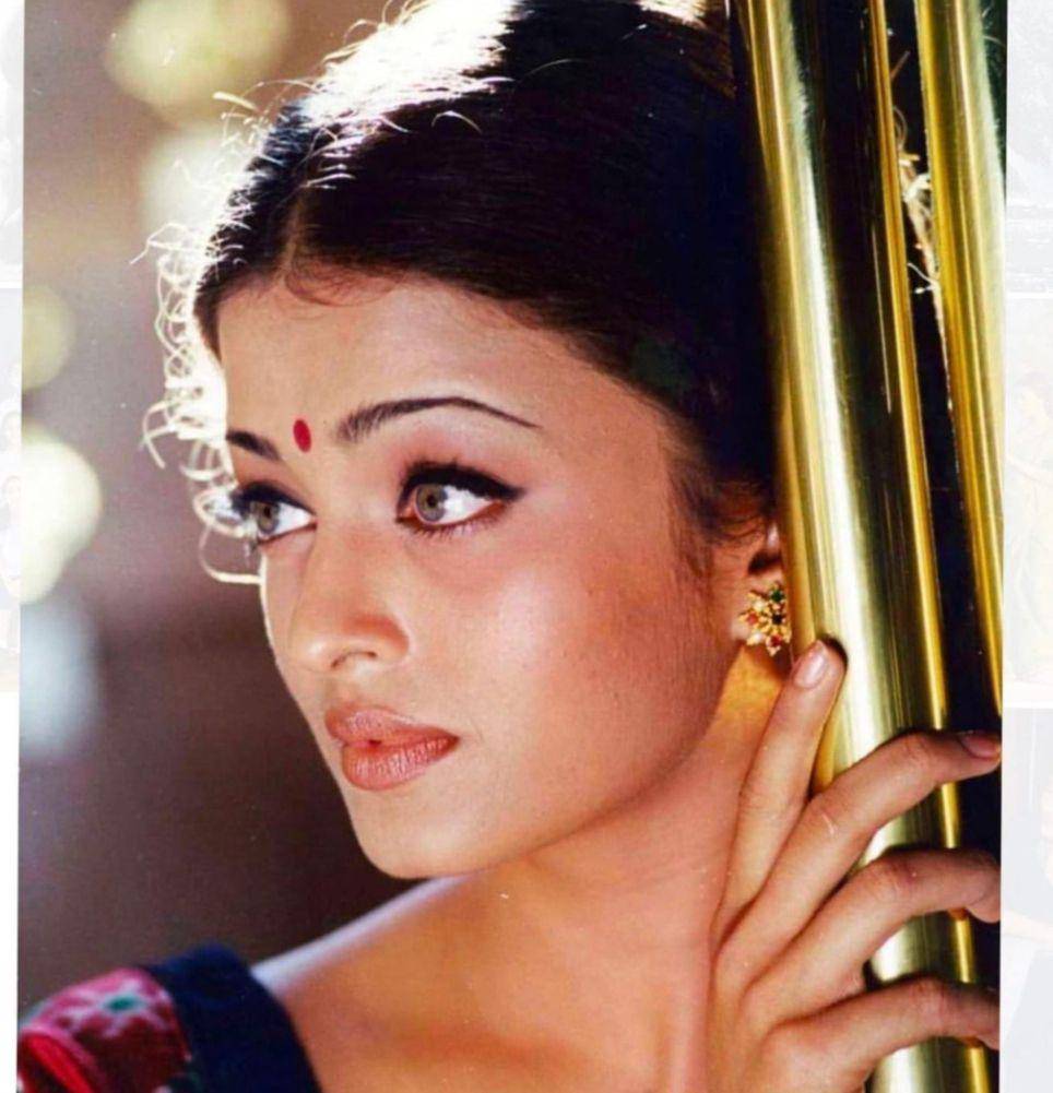 Aishwarya Rai Bachchan (instagram.com/aishwaryaraibachchan_arb)