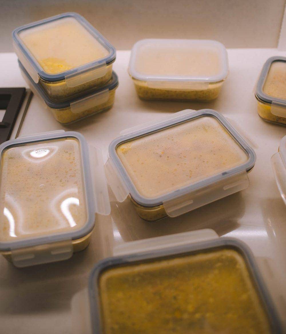 Wadah kedap udara (pexels.com/id-id/@katetrifo/)