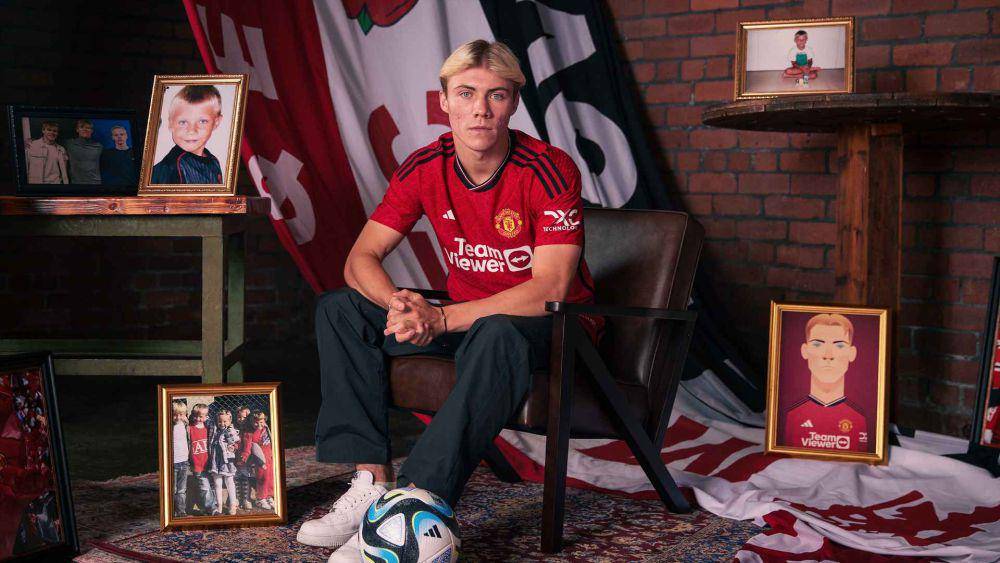 Rasmus Hojlund (manutd.com)