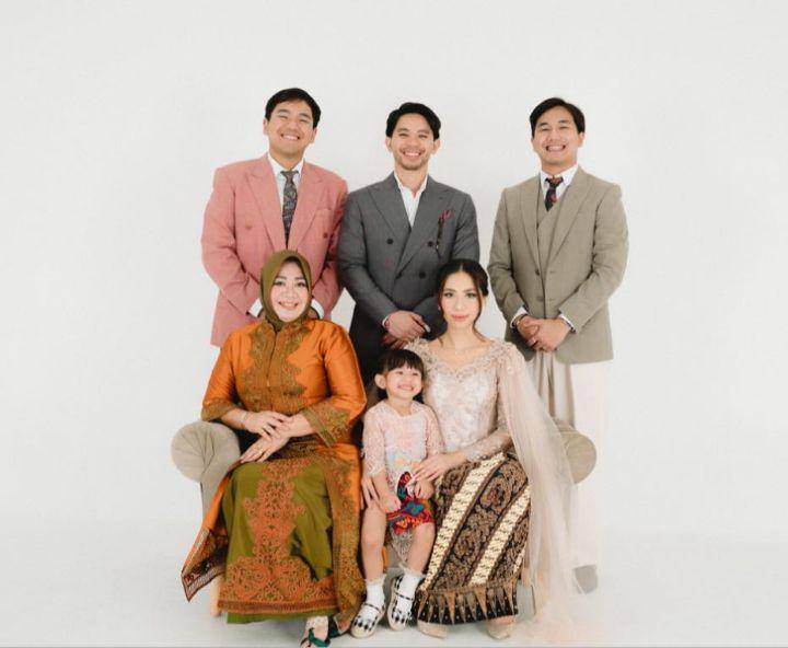 Foto keluarga Abel Cantika (Instagram.com/abelllyc)