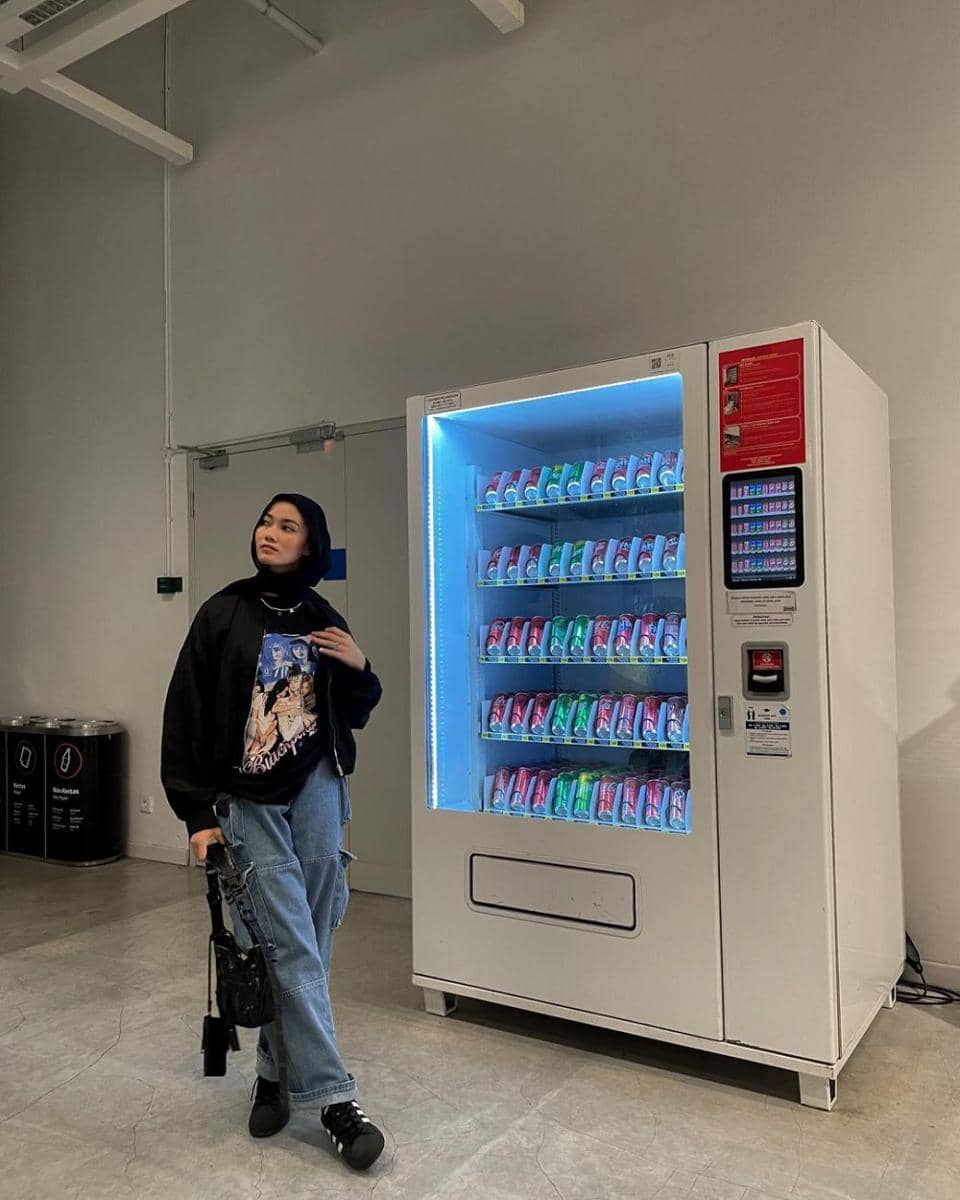 Look Boyish ala Andini Ajeng (instagram.com/andiniajengg)