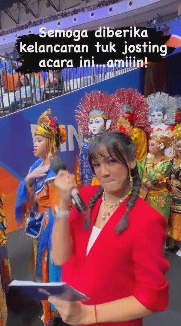 artis tampil opening ceremony Piala Basket 2023 (instagram.com/nirinazubir_)