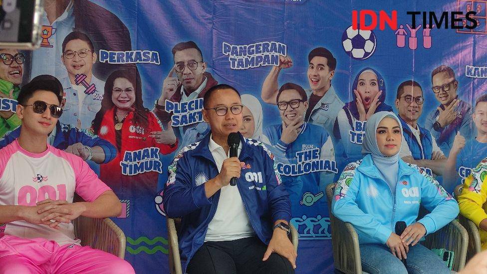 Sekretaris Jenderal PAN, Eddy Soeparno (tengah) dalam konferensi pers acara PANtura (IDN Times/Yosafat Diva Bayu Wisesa)