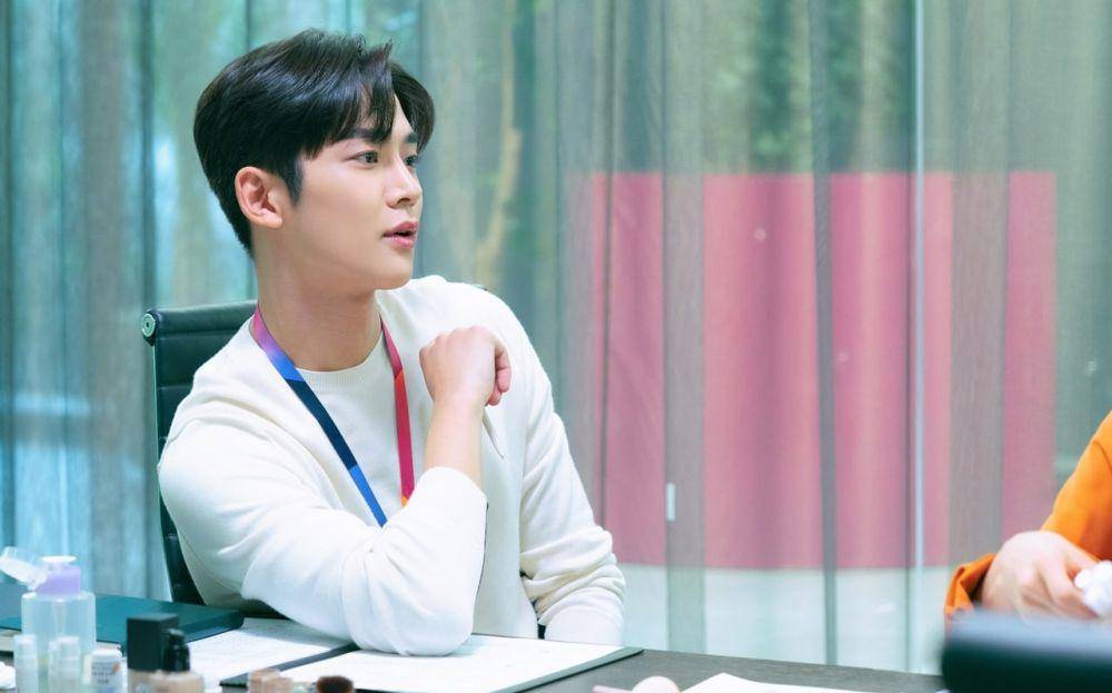 Rowoon dalam drama She Would Never Know (dok. JTBC/She Would Never Know)