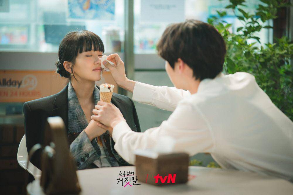 Kim So Hyun dan Hwang Minhyun di balik layar drama My Lovely Liar (instagram.com/tvn_drama)