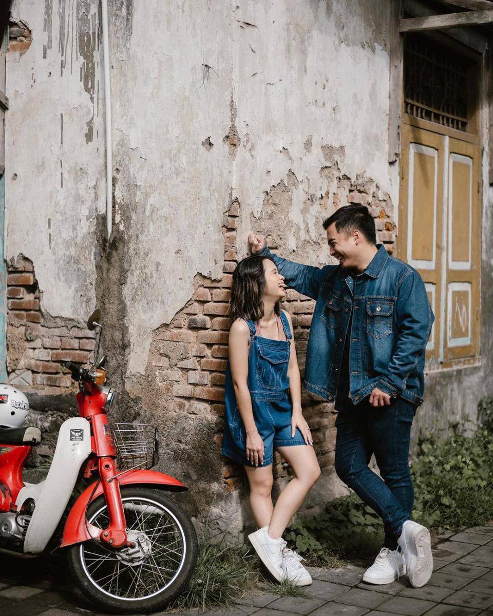 Mix and match outfit denim ala Gritte Agatha (instagram.com/gritteagathaa)