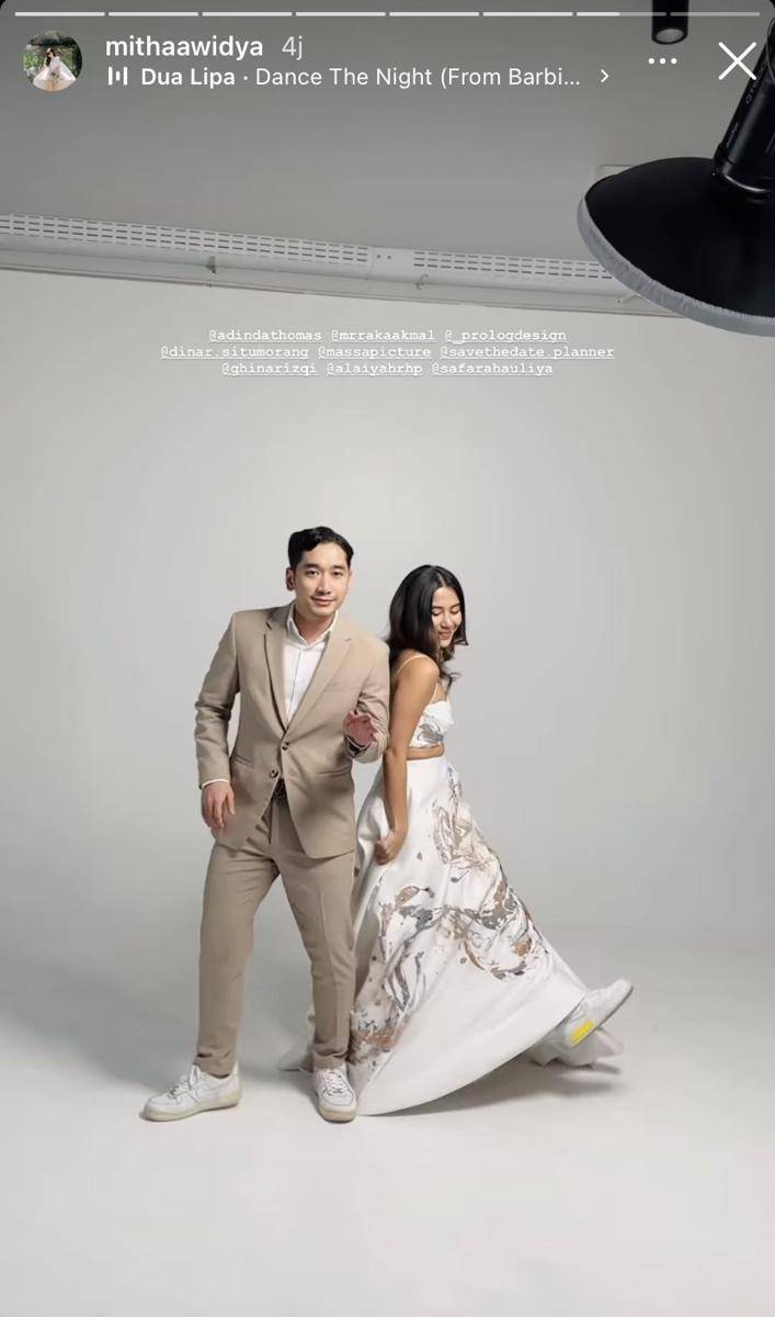 potret prewedding Adinda Thomas dan Raka Akmal (Instagram.com/mithaawidya)