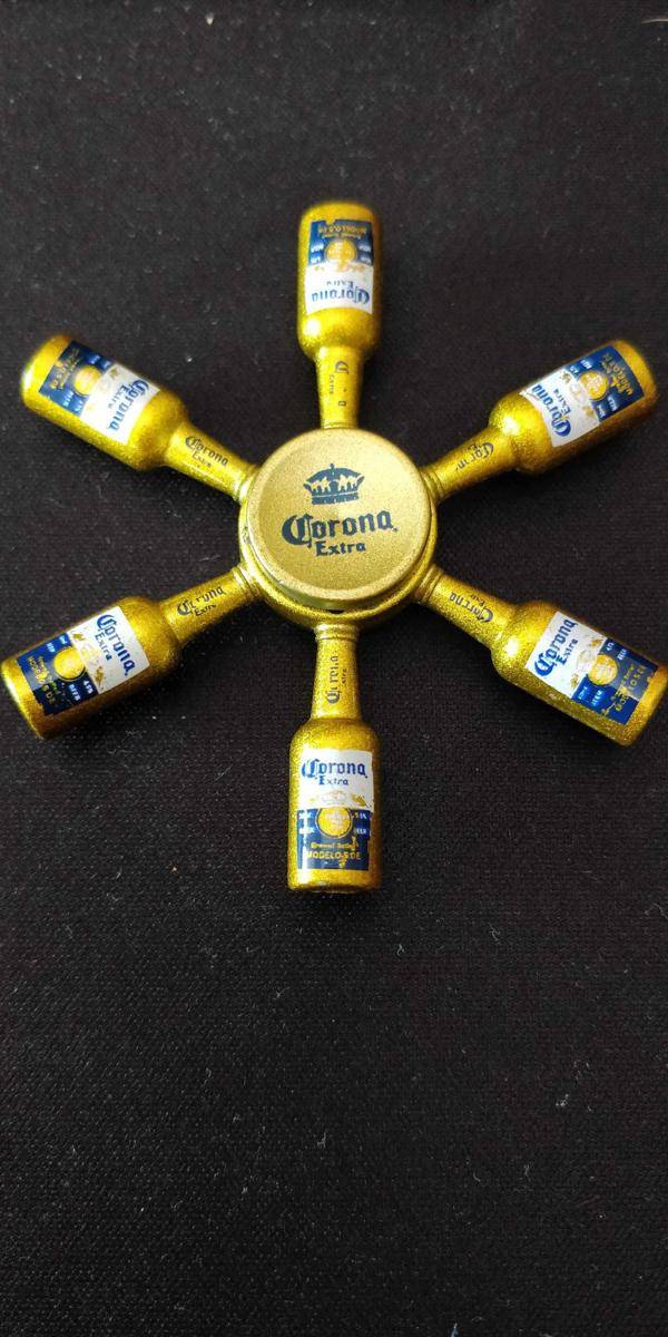 potret fidget spinner desain aneh (reddit.com/user/broekpoeperd)