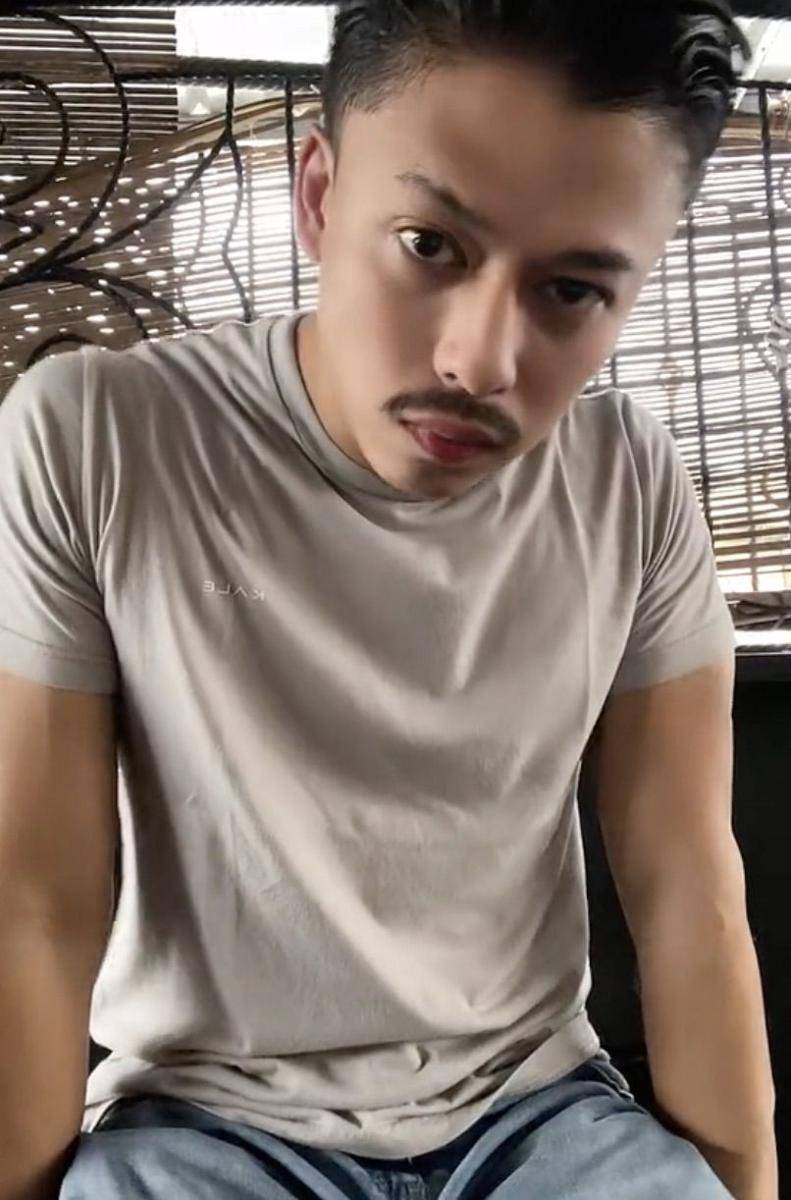 Deedi Tjhandra (tiktok.com/ompolosbangetbackup)