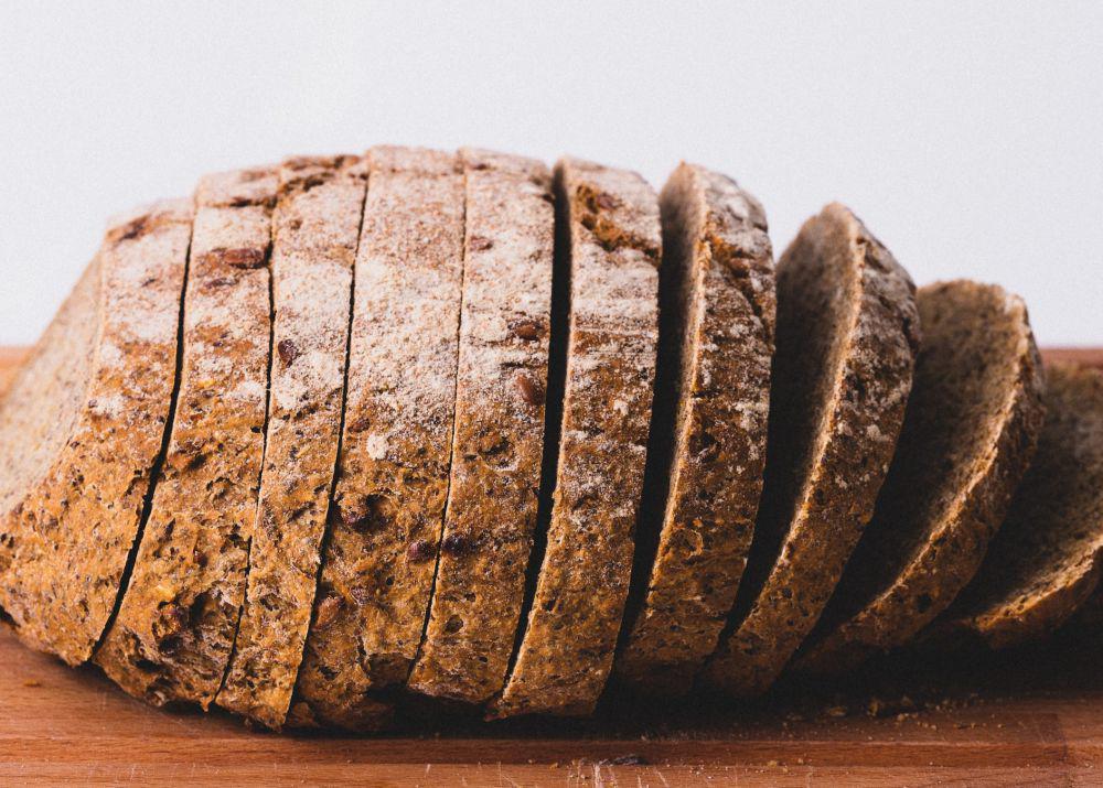 5 Manfaat Konsumsi Roti Gandum, Kaya Serat!