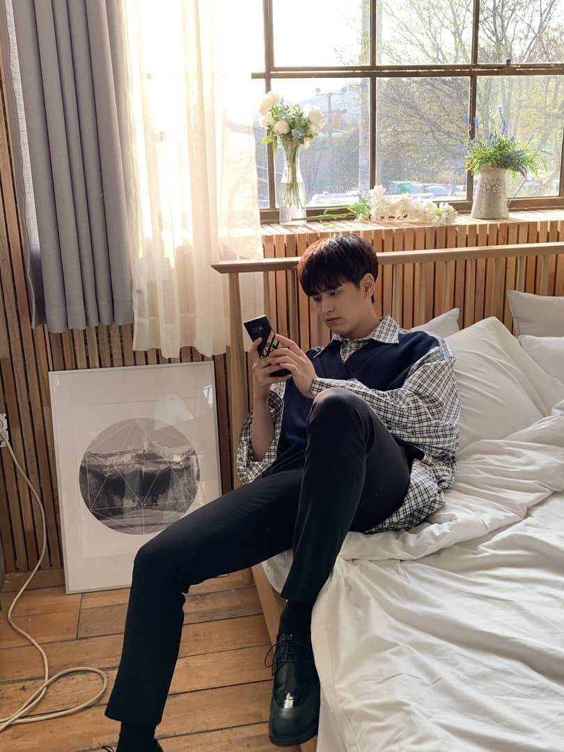 potret Chanwoo iKON (instagram.com/chan_w000)