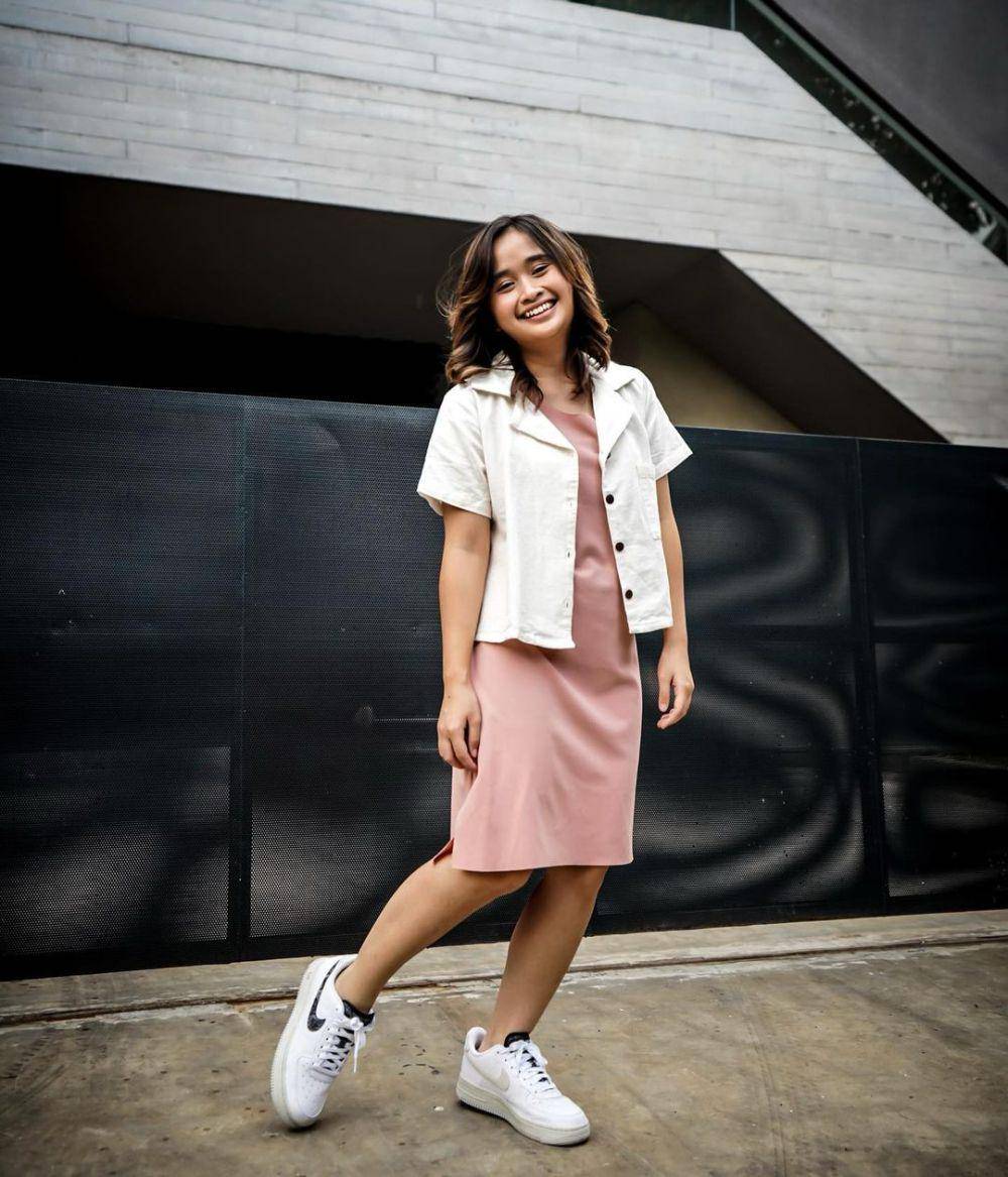 padu padan OOTD feminin Gritte Agatha (instagram.com/gritteagathaa)