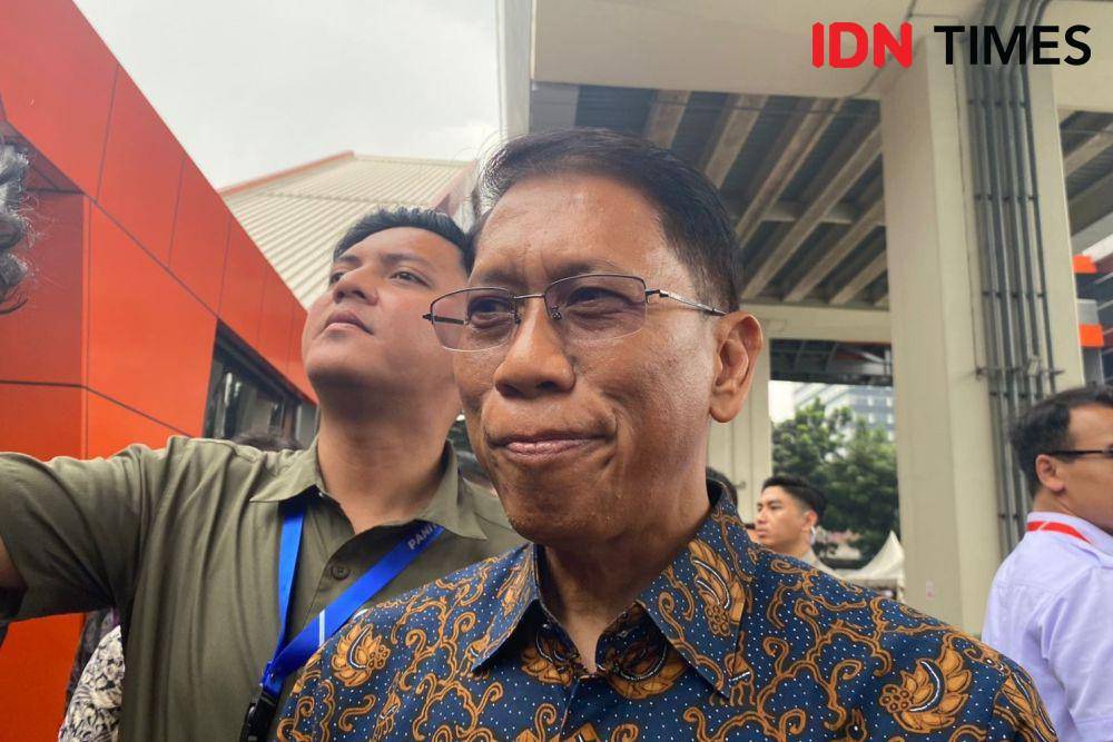 Direktur Utama PT Kereta Api Indonesia (Persero) atau KAI, Didiek Hartantyo di Stasiun Dukuh Atas LRT Jabodebek, Jakarat Selatan. (IDN Times/Vadhia Lidyana)