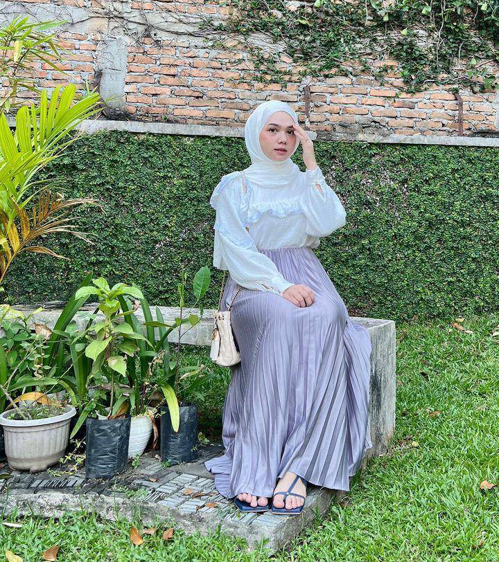 OOTD hijab minimalis (instagram.com/alfisrg)