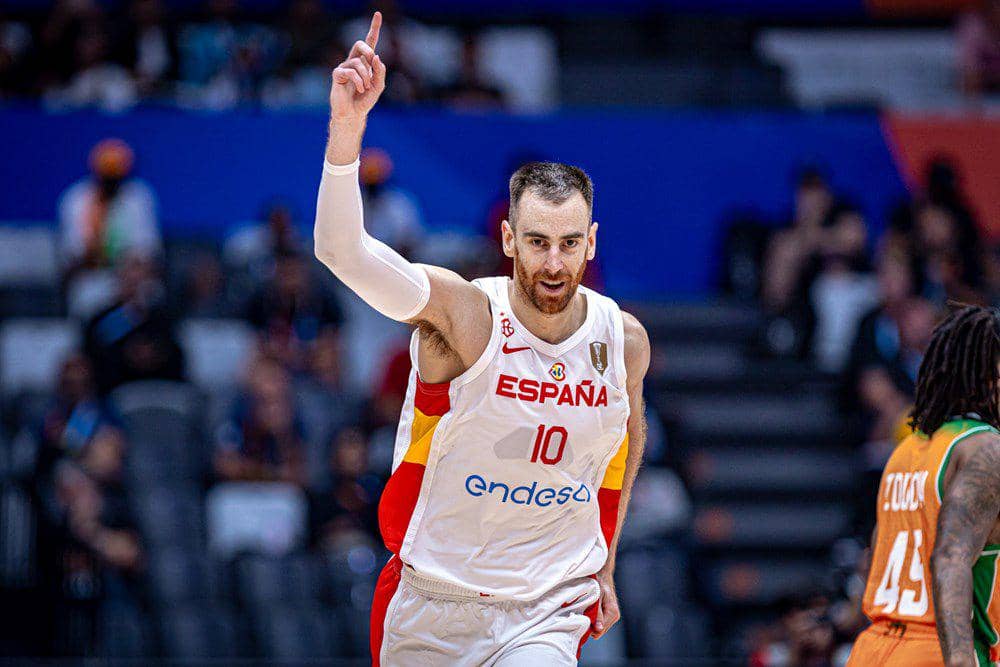 10 Potret Victor Claver, Veteran Hebat Spanyol di FIBA World Cup 2023