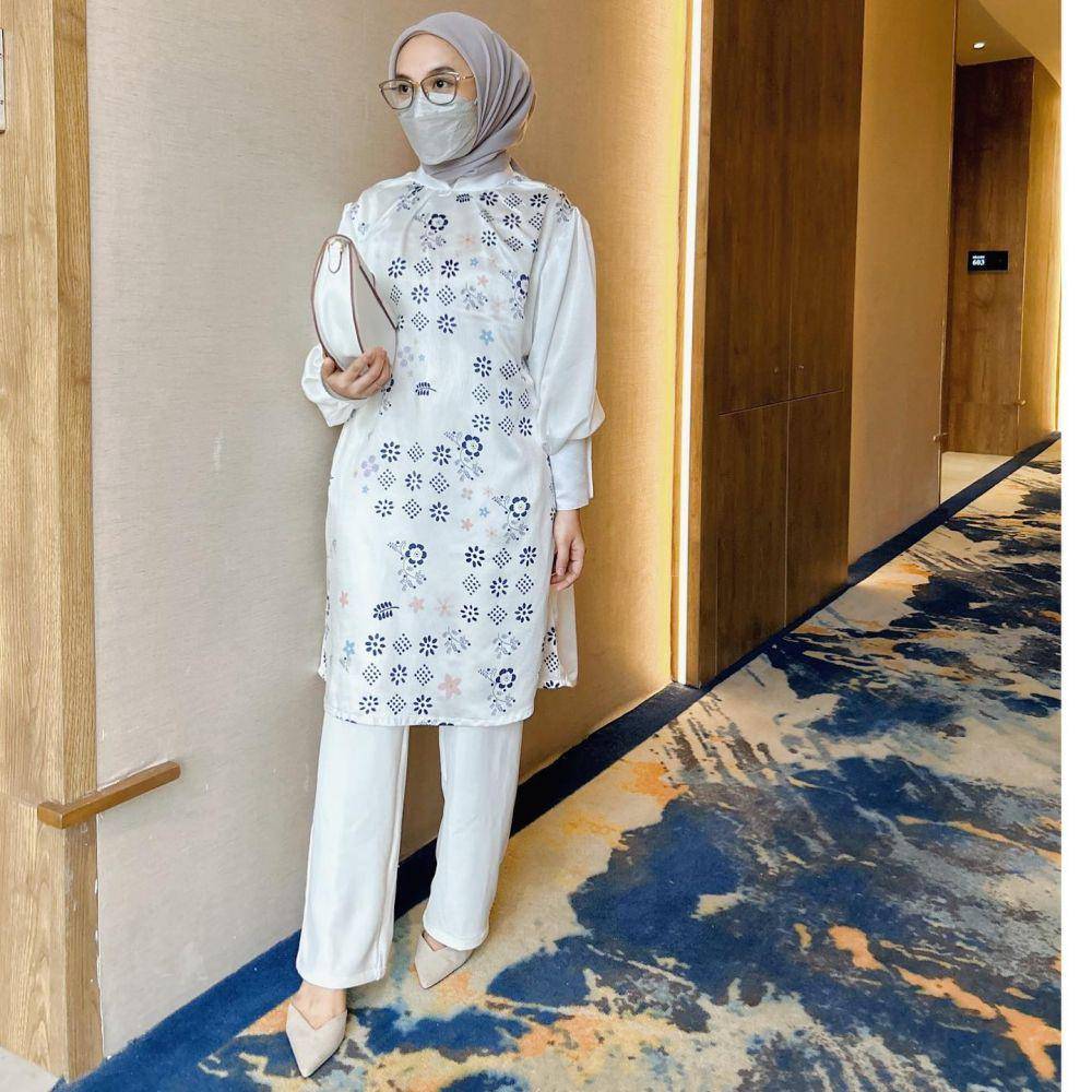 OOTD hijab minimalis (instagram.com/darmaputrii)