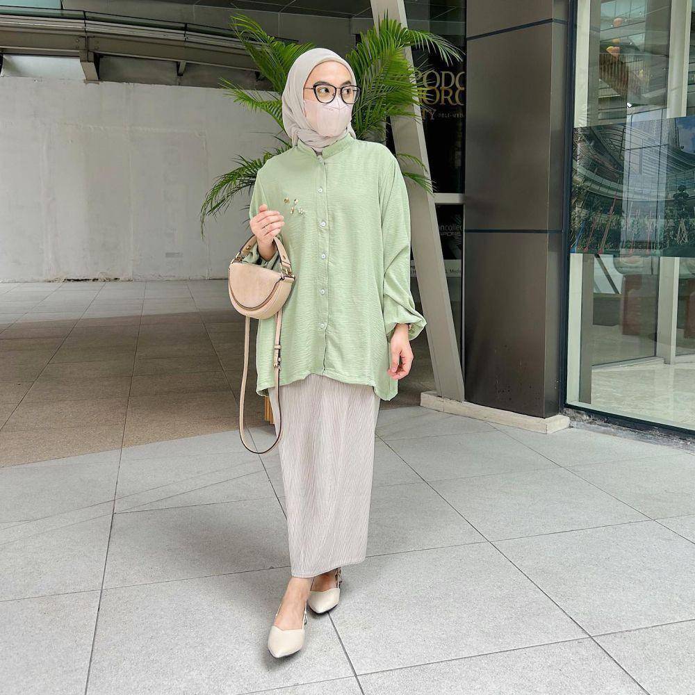 OOTD hijab minimalis (instagram.com/darmaputrii)