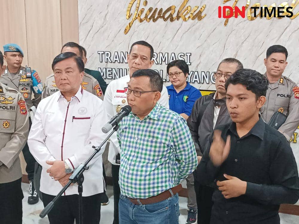 Konferensi pers hasil autopsi siswa SPN Kemiling, Advent Pratama Telaumbanua di Mapolda Lampung. ((IDN Times/Tama Yudha Wiguna).