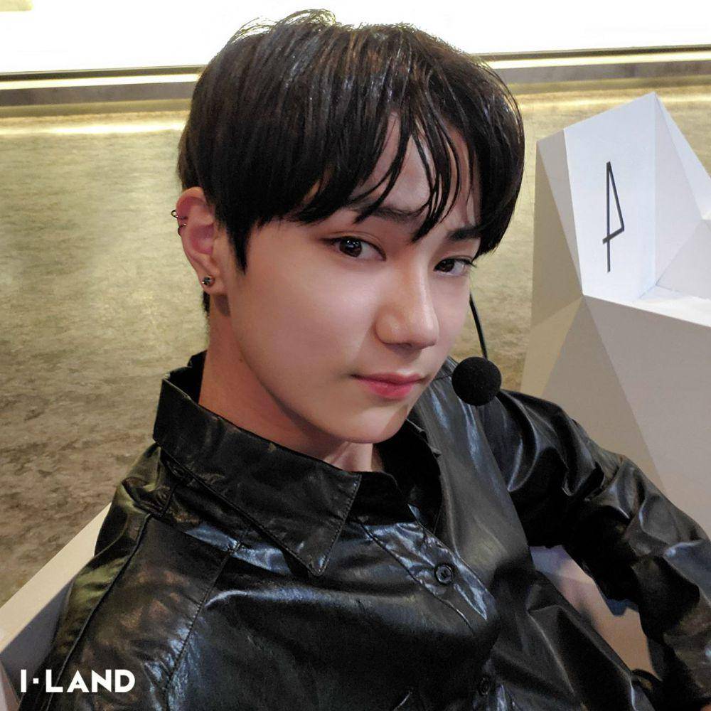 Daniel ex I-LAND (twitter.com/mnetiland)